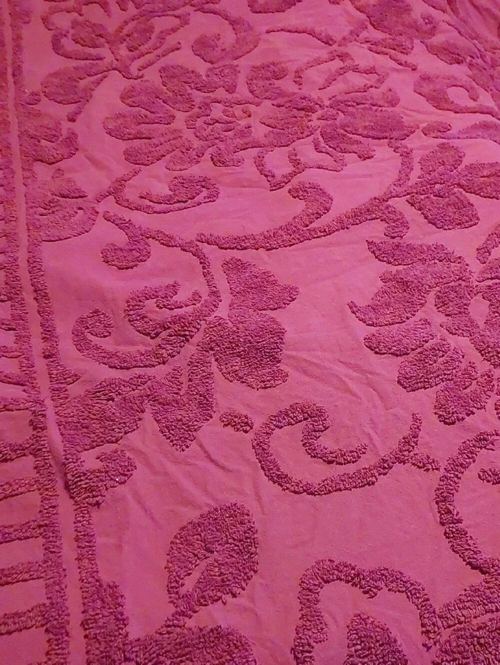 Cozy Vintage Chenille King Size Bedspread in Beautiful Raspberry Pink.